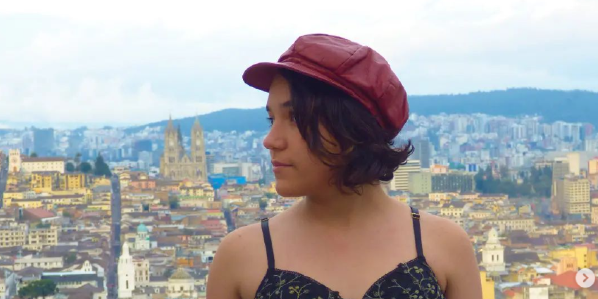 Carnaval 2023: ¿Quién es Gabriela Angarita, la chica que cautivó a los turistas con su voz en Montañita?