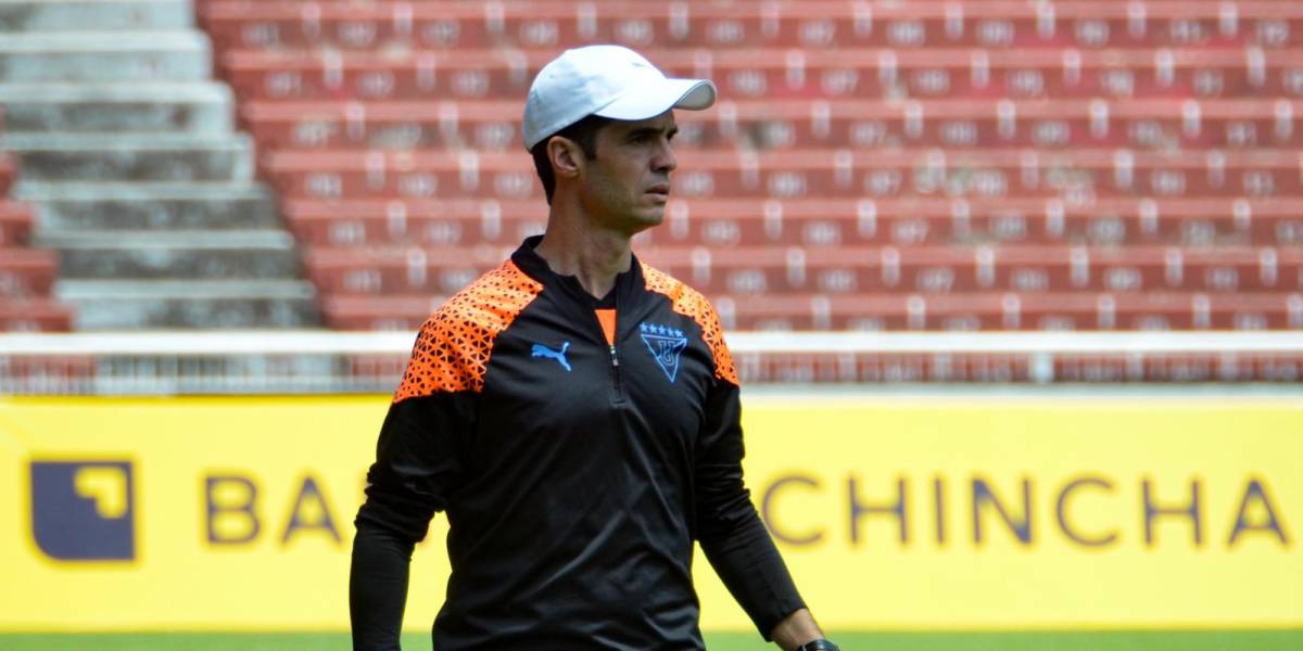 Josep Alcácer, entrenador de Liga de Quito, no tiene licencia Conmebol para dirigir Recopa y Libertadores