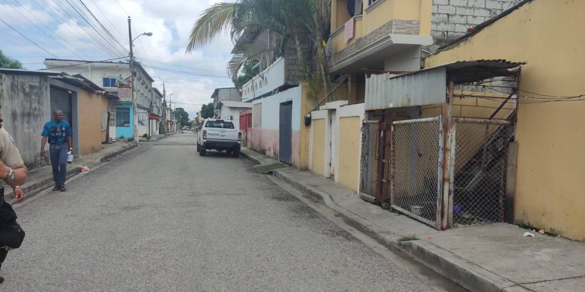 La Policía abatió a un presunto delincuente en Isla Trinitaria, sur de Guayaquil