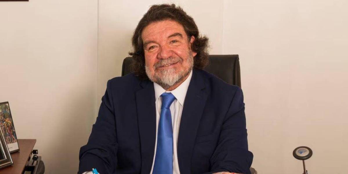 Patricio Espinosa es el nuevo rector de la Universidad Central del Ecuador
