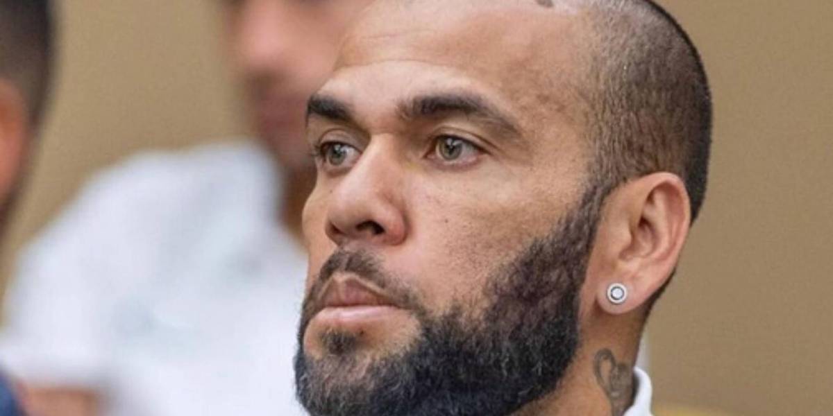 Caso Dani Alves: Audiencia de Barcelona mantiene al brasileño en prisión al persistir el riesgo de fuga
