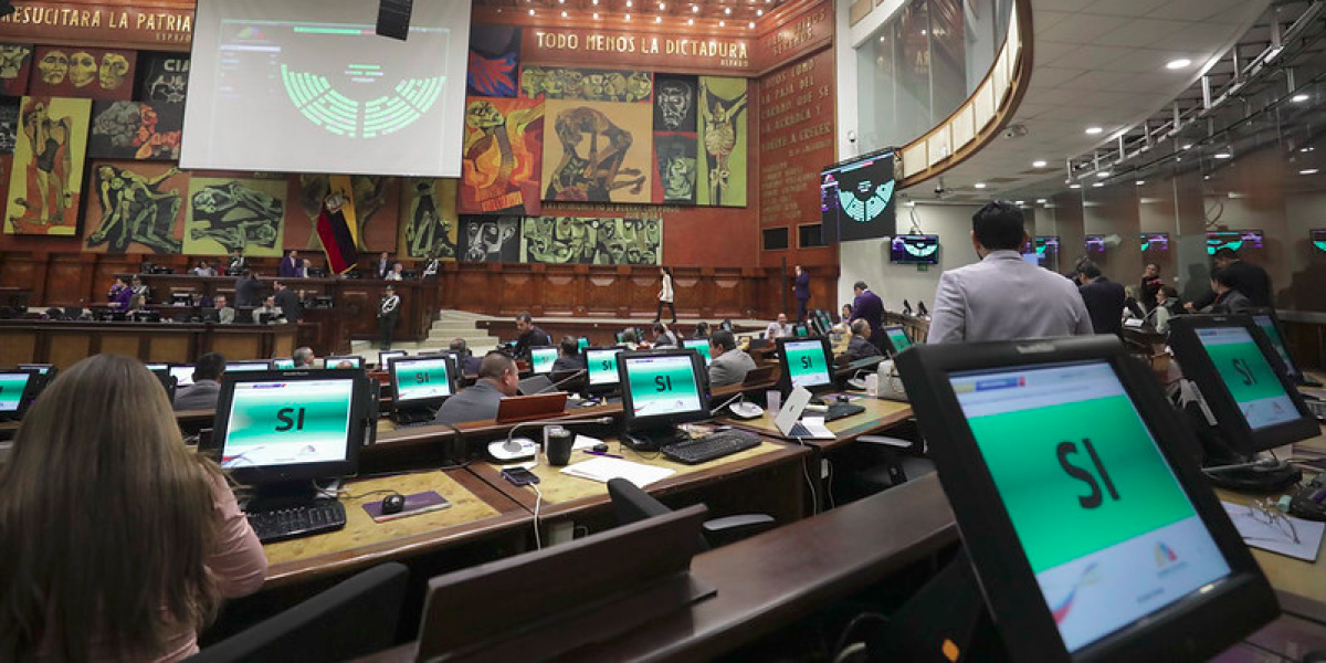 La ley contra la violencia y el acoso en el trabajo se aprueba en la Asamblea por unanimidad