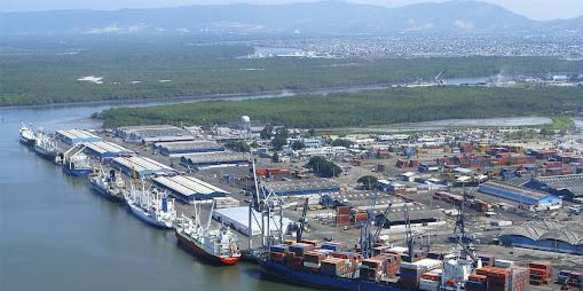 Daniel Noboa nombra a nueva gerente de la Autoridad portuaria de Guayaquil
