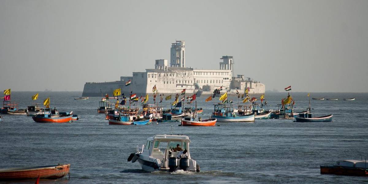 Segunda vuelta Ecuador 2023: Mano dura sobre el mar, ¿qué son las cárceles barcaza y en qué países han funcionado?
