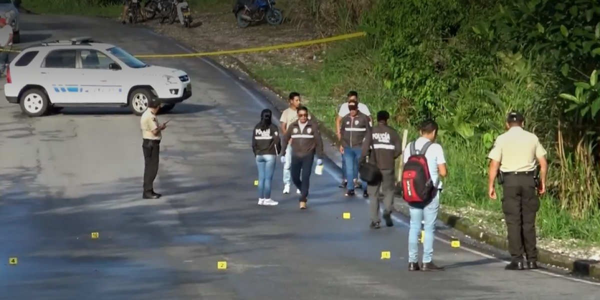 Policías fueron atacados a bala en una vía de Lago Agrio, provincia de Sucumbíos