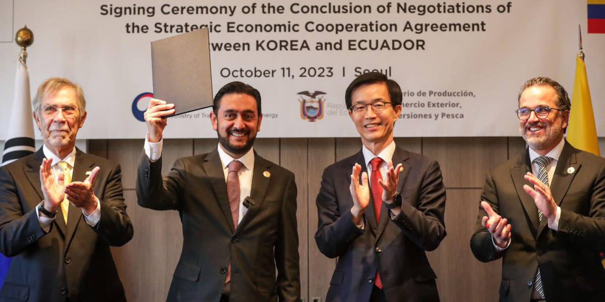Ecuador y Corea del Sur suscribieron la prefirma del acuerdo comercial