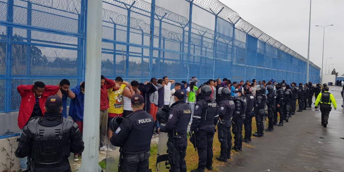 Lasso declara el estado de emergencia en el sistema carcelario de Ecuador