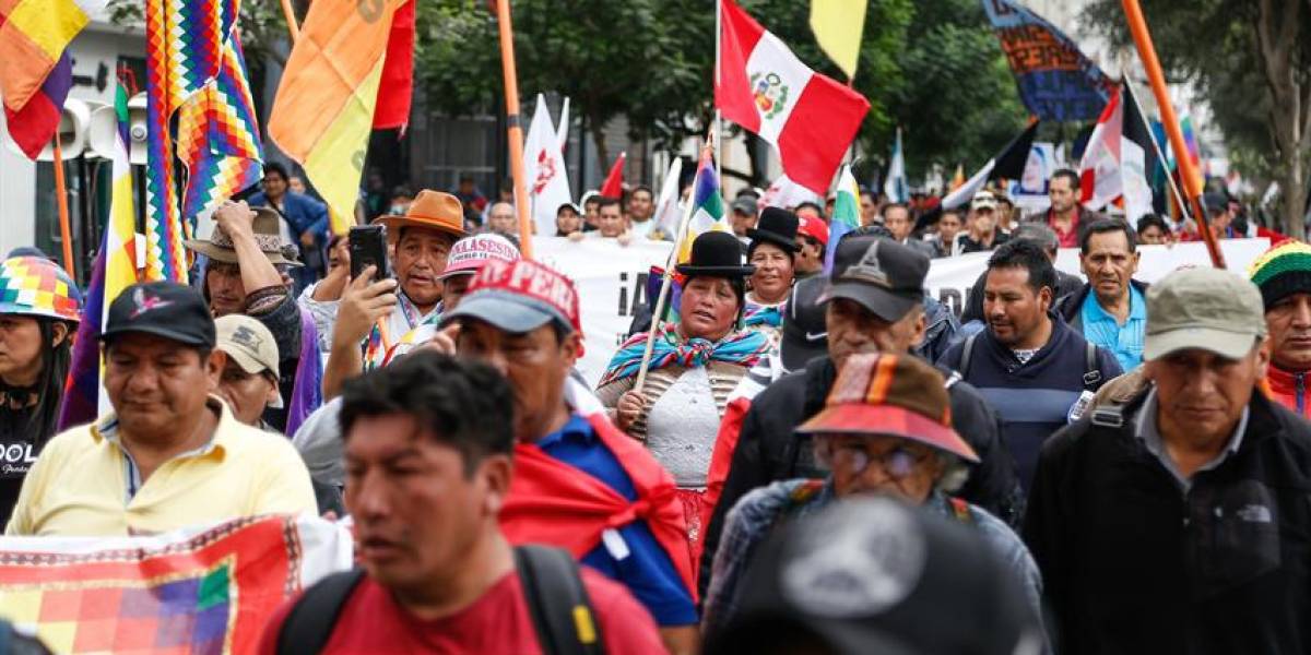 Perú: clima de protestas en el aniversario de la independencia