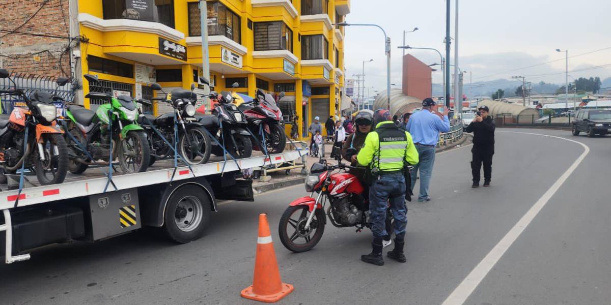 Cuenca: más de 30 motocicletas están retenidas tras operativos
