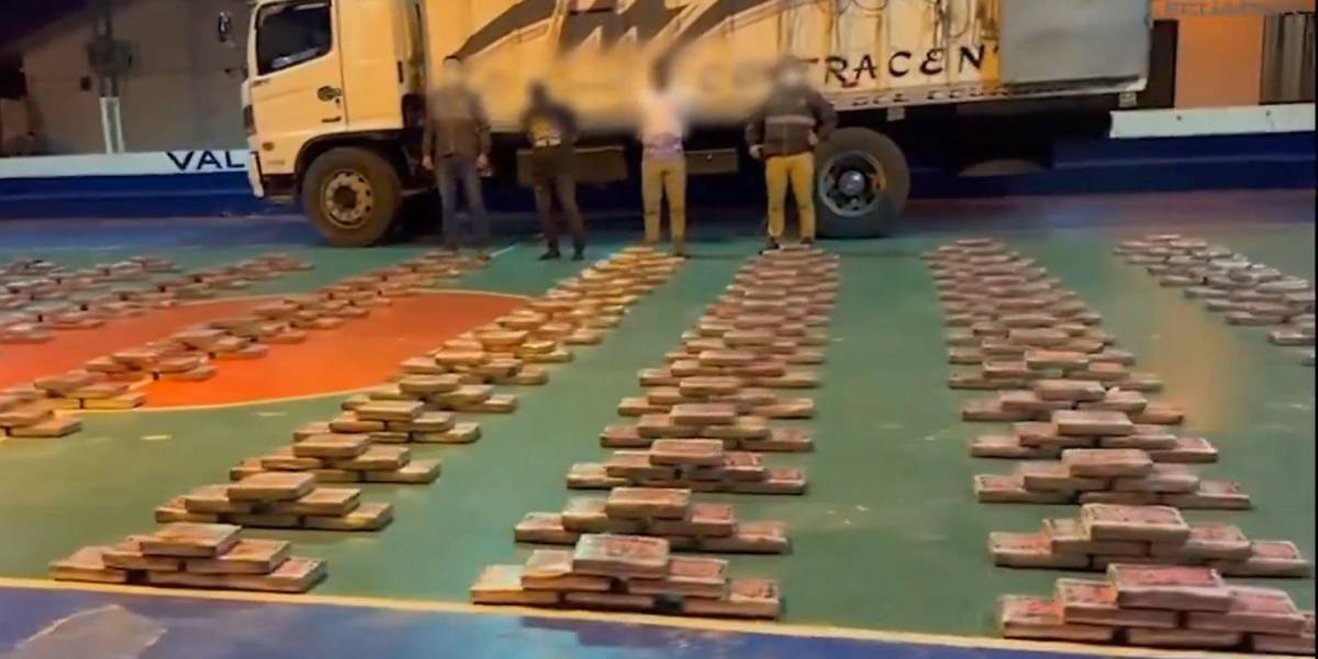 Una tonelada de cocaína, oculta en un camión cargado con maíz, se decomisó en la Amazonía