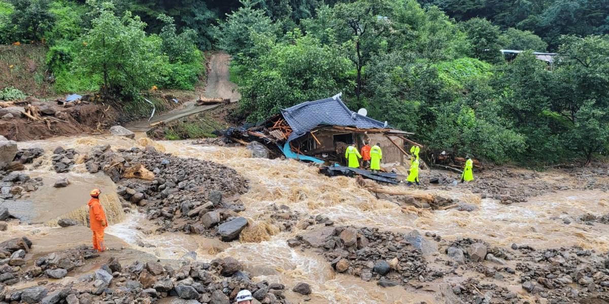 Al menos 22 muertos y decenas de desaparecidos tras las fuertes lluvias en Corea del Sur