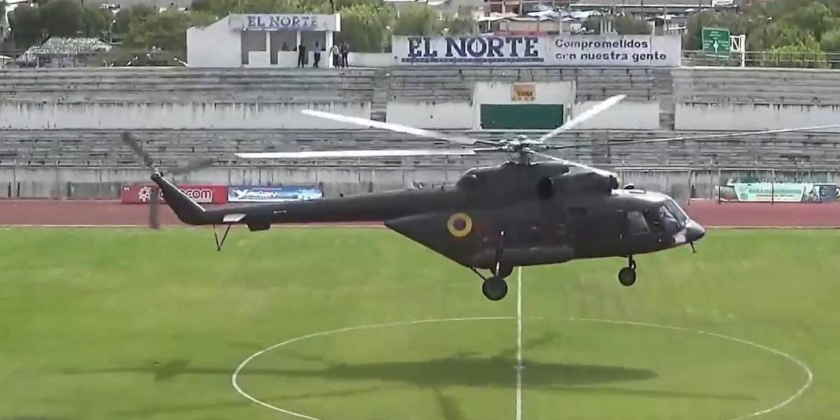 Un helicóptero aterrizó de emergencia en un estadio del fútbol ecuatoriano