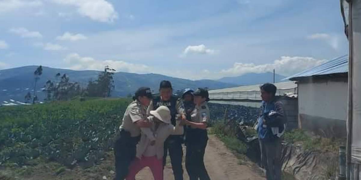 Mamá fue detenida tras difusión de video en el aparece golpeando a su hijo en Ambato