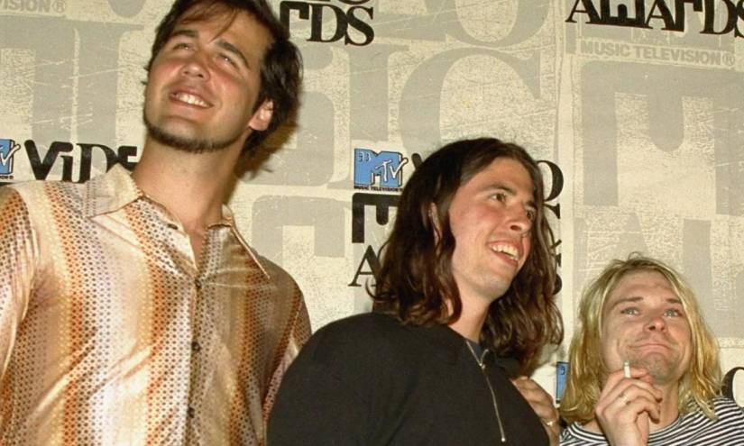 Los miembros de la banda Nirvana, de izquierda a derecha, Krist Novoselic, Dave Grohl y Kurt Cobain, el 2 de septiembre de 1993.