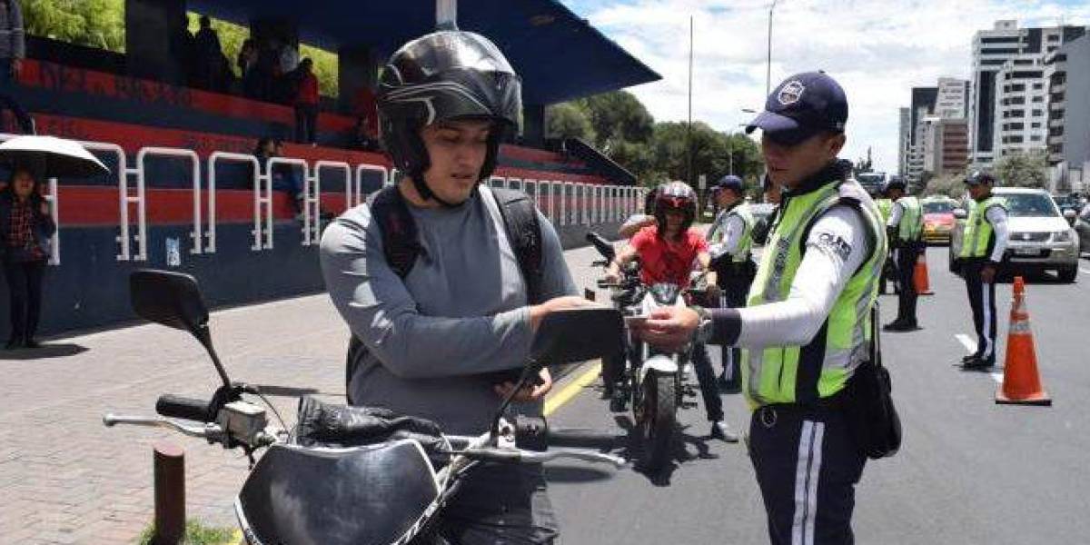 Pico y placa en Quito: las restricciones de movilidad para este miércoles 17 de abril de 2024