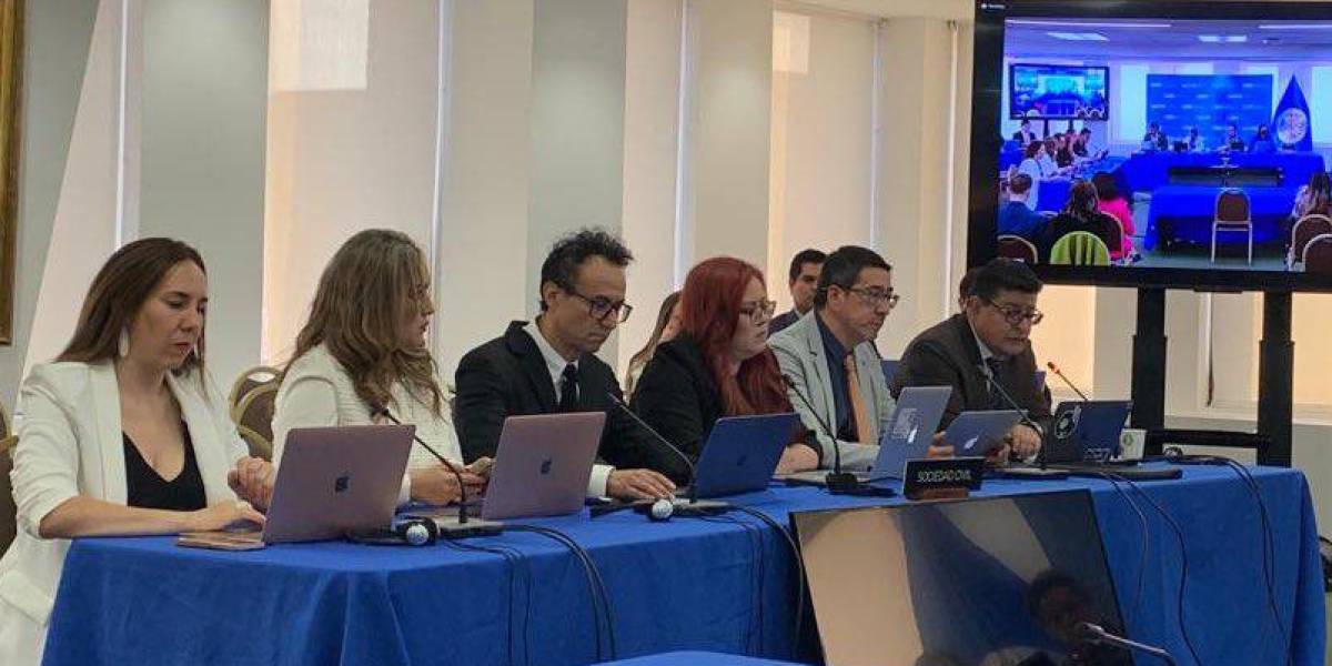 Una comisión ecuatoriana expuso ante la CIDH las amenazas al periodismo en el país