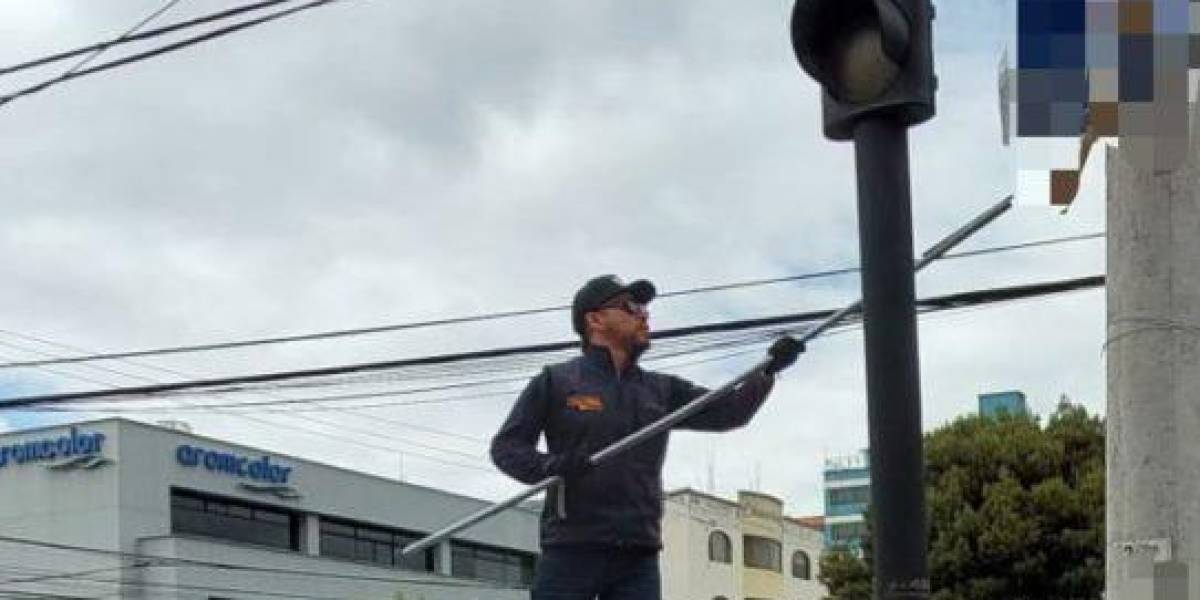 El Municipio ha retirado publicidad electoral en más de 20 avenidas de Quito
