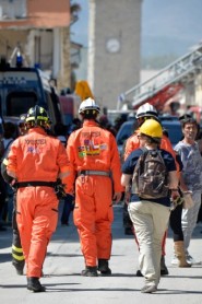 3.600 personas en brigada de rescate en Italia