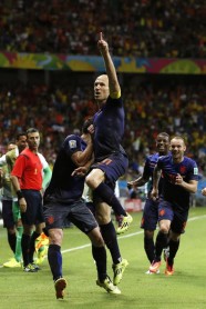 La Naranja Mecánica goleo a la campeona del mundo España