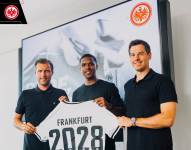 Davis Carlos Bautista jugará en el Eintracht Frankfurt por cinco temporadas