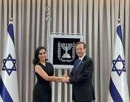La Vicepresidenta se reunió con el presidente de Israel, Isaac Herzog, tras su llegada a ese país.