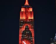 Captura del espectáculo de luces en el Empire State Building en Nueva York, Estados Unidos.
