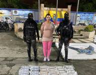 Foto de una ciudadana extranjera con 70 kilos de cocaína, en el sur de Guayaquil.