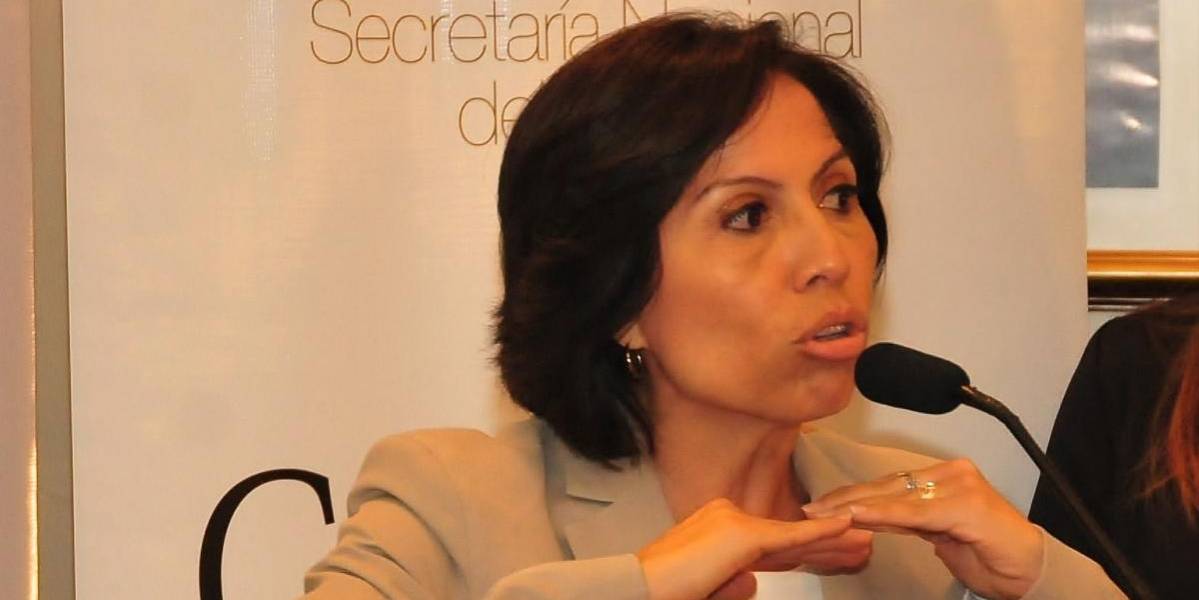 María de los Ángeles Duarte se presentó en la Embajada argentina en Venezuela