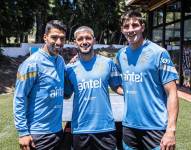 Luis Suárez (i), Giogian De Arrascaeta (c) y Sergio Rochet se sumaron a los entrenamientos de Uruguay desde este lunes.
