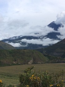 La avenida de los volcanes en Ecuador Sobre Ruedas