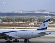 Imagen de Archivo de un avión de la aerolínea El Al en el aeropuerto Ben Gurion en Lod (Israel).