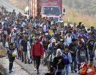 Foto de archivo. Migrantes participan en una caravana hacia la frontera con Estados Unidos en la comunidad de Arriaga, estado de Chiapas, México, el 8 de enero de 2024.