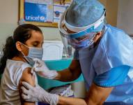 El presidente Guillermo Lasso confirmaba la donación de 2,5 millones de dosis de China para la vacunación de niños de ese rango de edad.