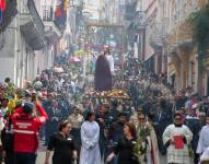 Feligreses asisten a la procesión del Domingo de Ramos en Quito, Ecuador.
