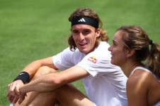 Stefanos Tsitsipas y Paula Badosa entrenan juntos en Wimbledon
