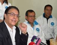 Imagen de Fernando Villavicencio, en una rueda de prensa realizada en Cuenca, Azuay.