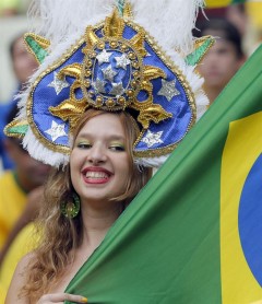 La hinchada femina también disfruta del fútbol en esta Copa del Mundo 2014