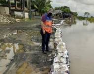 Foto referencial del cantón de Caluma siendo inundado.