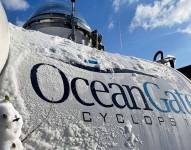 Imagen del logo de la empresa OceanGate en un sumergible de la empresa.