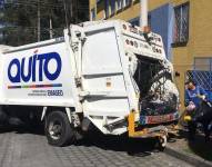 Imagen referencial de recolección de basura en Quito.
