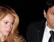 Imagen de archivo de Shakira y su hermano Tonino Mebarak. Su alto nivel de ventas, versatilidad vocal y su éxito global la ha llevado a ser calificada por importantes revistas y medios con el apodo de «Reina del pop latino».