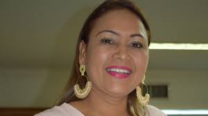 Alcaldesa colombiana es suspendida por ir a una fiesta durante cuarentena