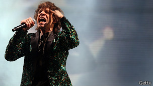 Subastan mechón de pelo de Mick Jagger por US$6.000