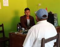 Minero, Bolivia.- El padre de uno de los estudiantes denunció el hecho ante la Defensoría de la Niñez de Minero y la Policía.