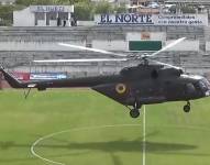 Un helicóptero aterrizó en el estadio Olímpico de la Ciudad de Ibarra