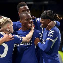 Los jugadores del Chelsea celebran el segundo gol ante el Tottenham en la Premier League.