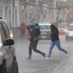 Imagen referencial de lluvias en Cuenca, en abril.