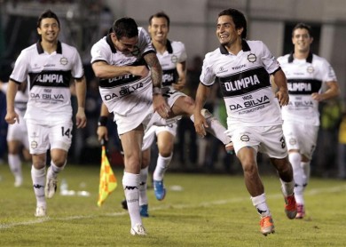 Olimpia se quedó con la primera final de la Libertadores