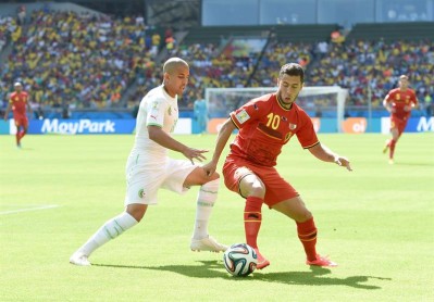 Bélgica le da la vuelta al partido y gana en su debut ante Argelia