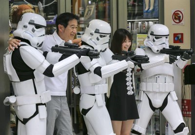Fanáticos de todo el mundo celebran el Star Wars Day